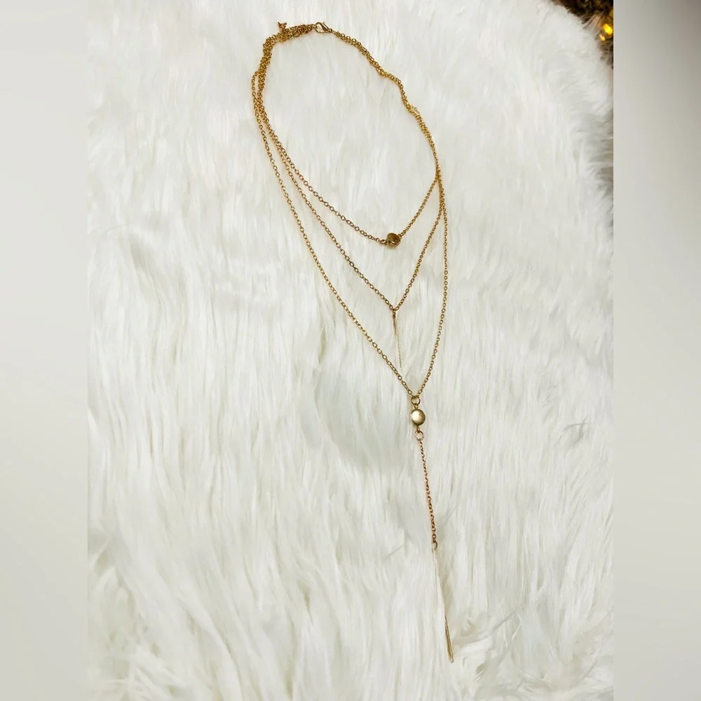 Beautiful Gold Layered Necklace. Women’s Fashion Jewelry BRAND NEW - Picture 4 of 5